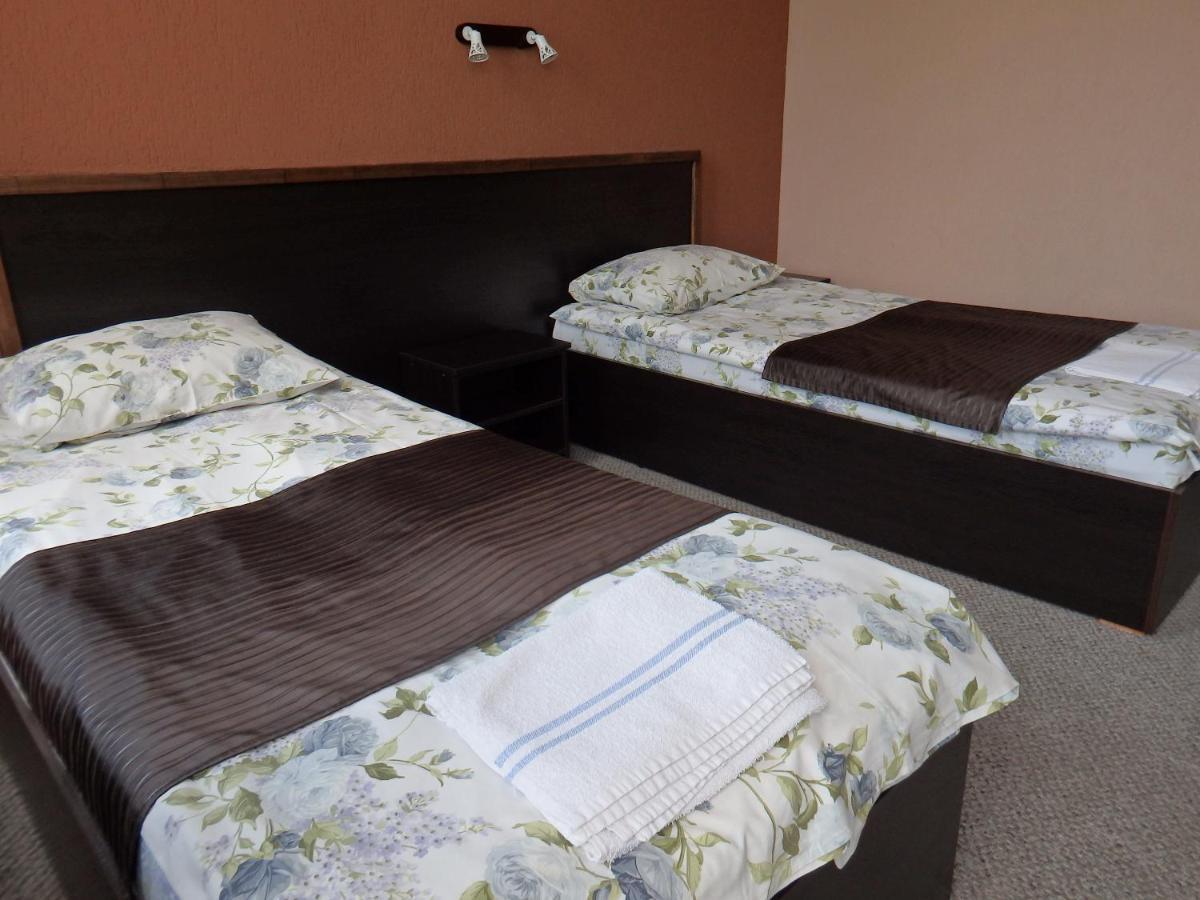 Hotel Sveciu Namai- Kazlu Ruda Habitación foto